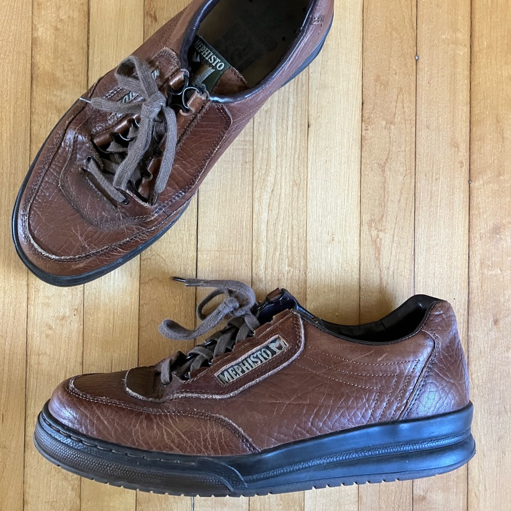 Vintage Mephisto sneakers